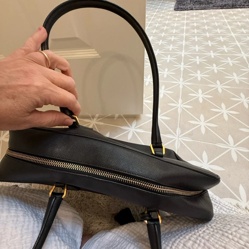 Prada Black Leather Shoulder Bag - Picture 2 of 6